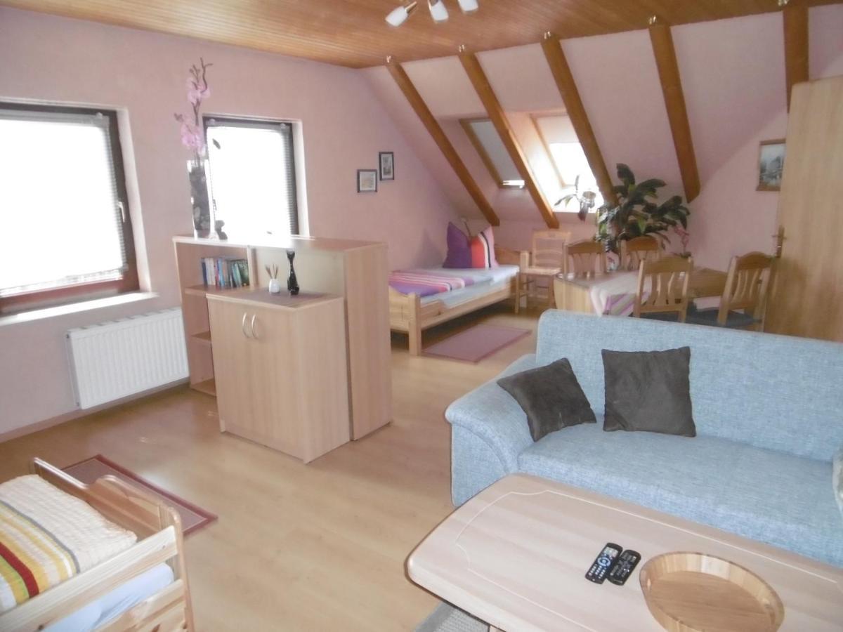 Ferienwohnungen Moritz Riechheim Exterior foto