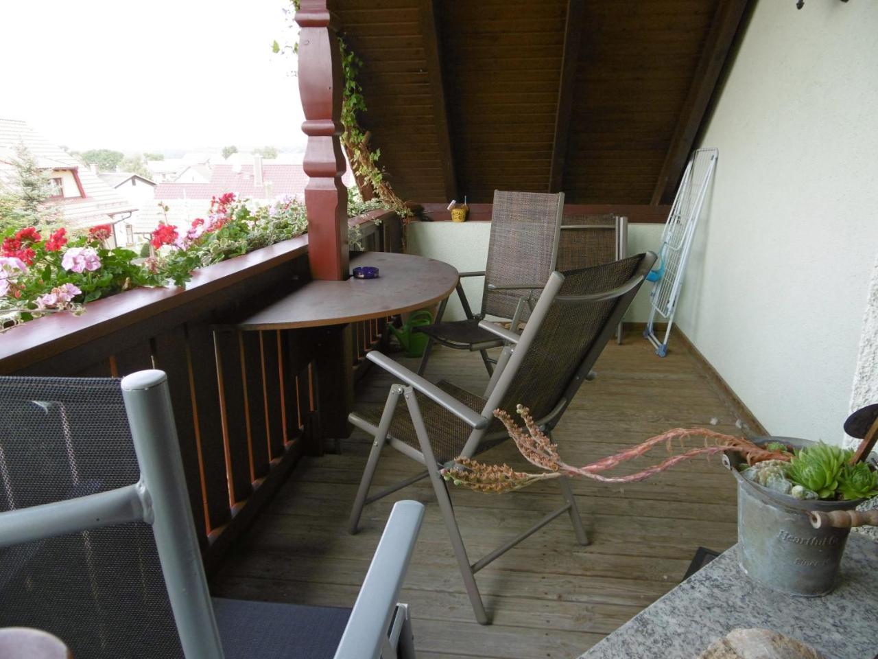 Ferienwohnungen Moritz Riechheim Exterior foto